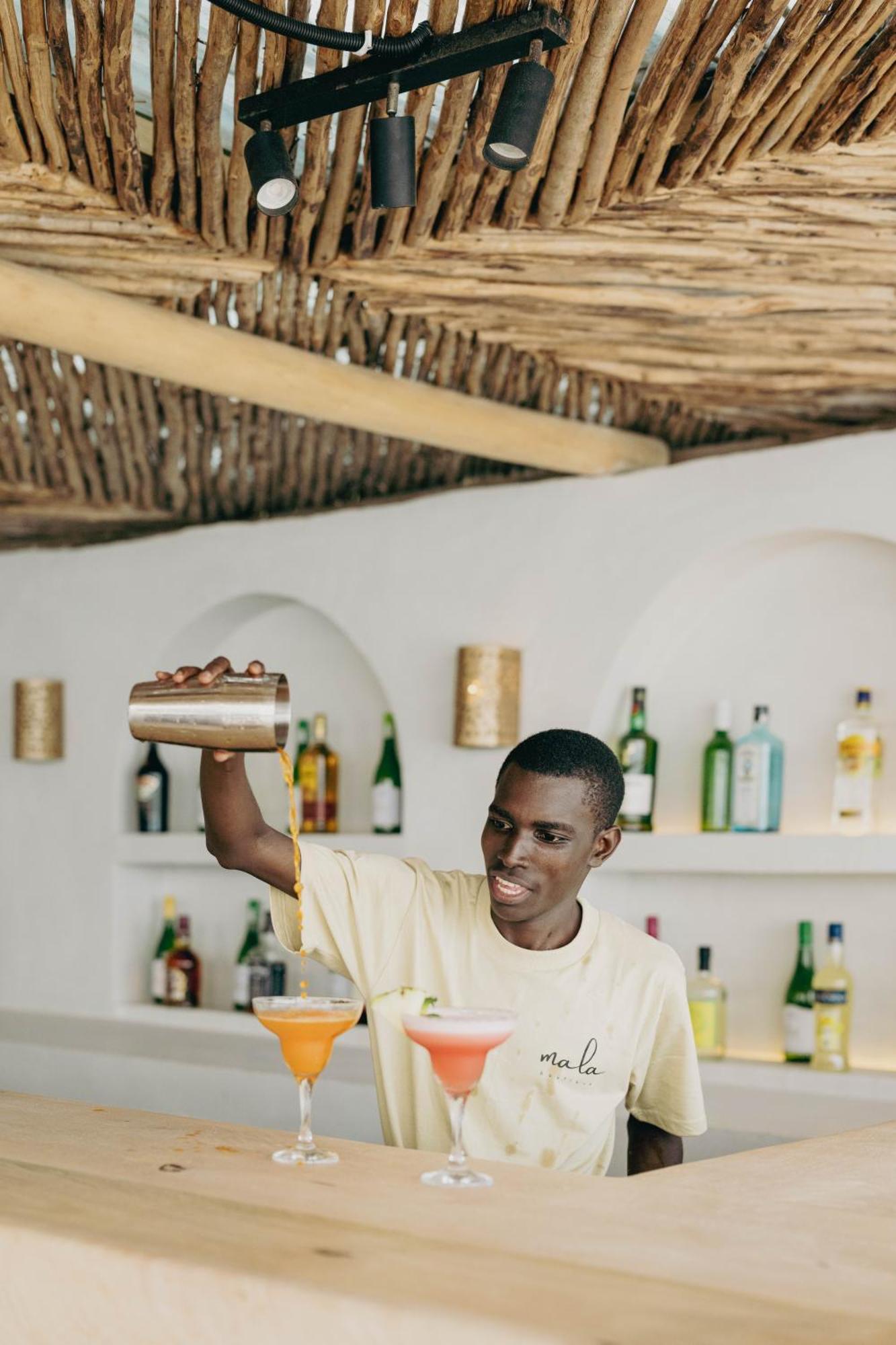 בווג'ו Mala Boutique Hotel מראה חיצוני תמונה