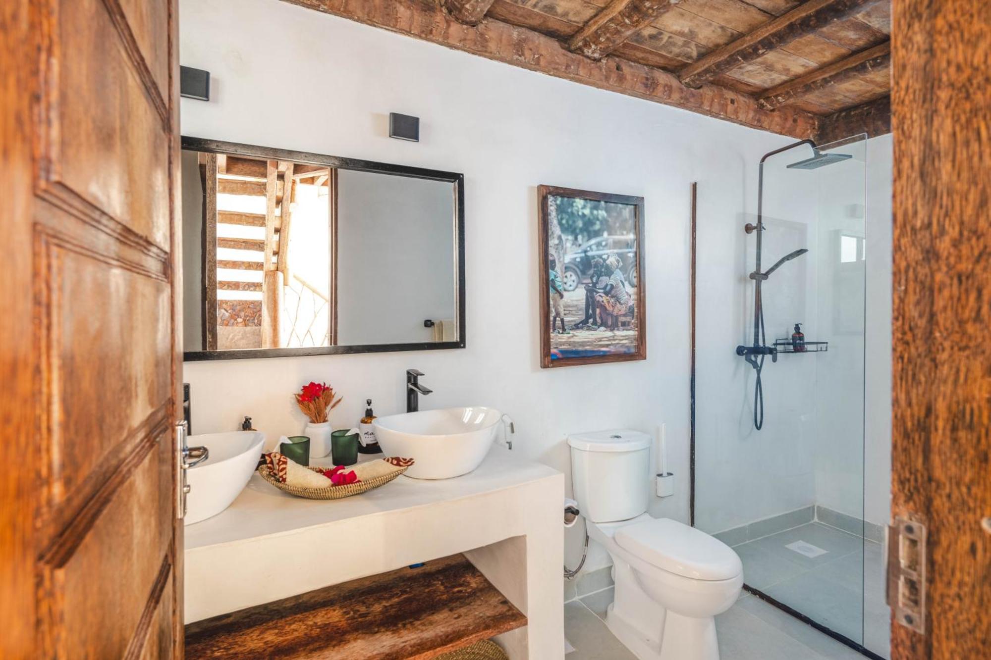 בווג'ו Mala Boutique Hotel מראה חיצוני תמונה