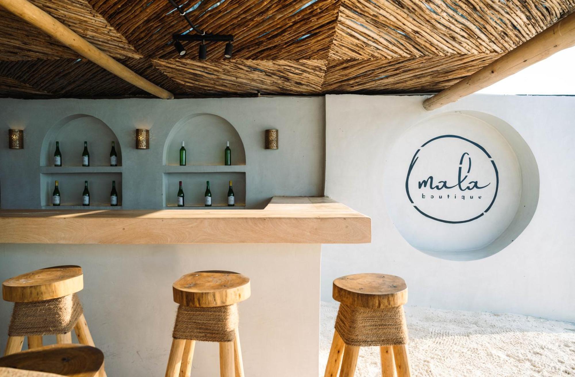 בווג'ו Mala Boutique Hotel מראה חיצוני תמונה