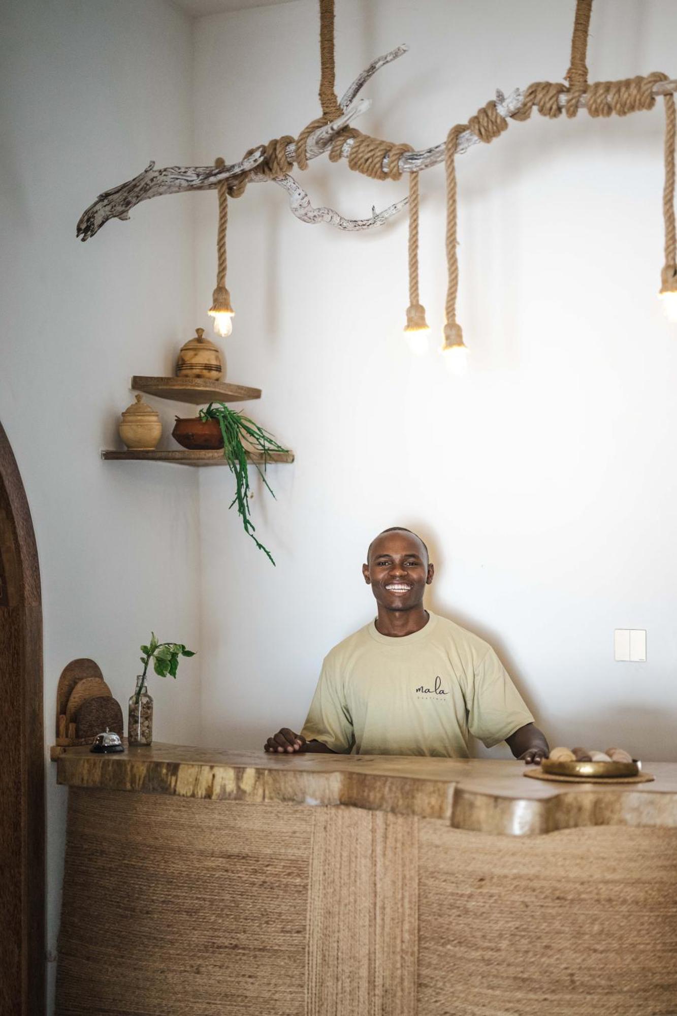 בווג'ו Mala Boutique Hotel מראה חיצוני תמונה