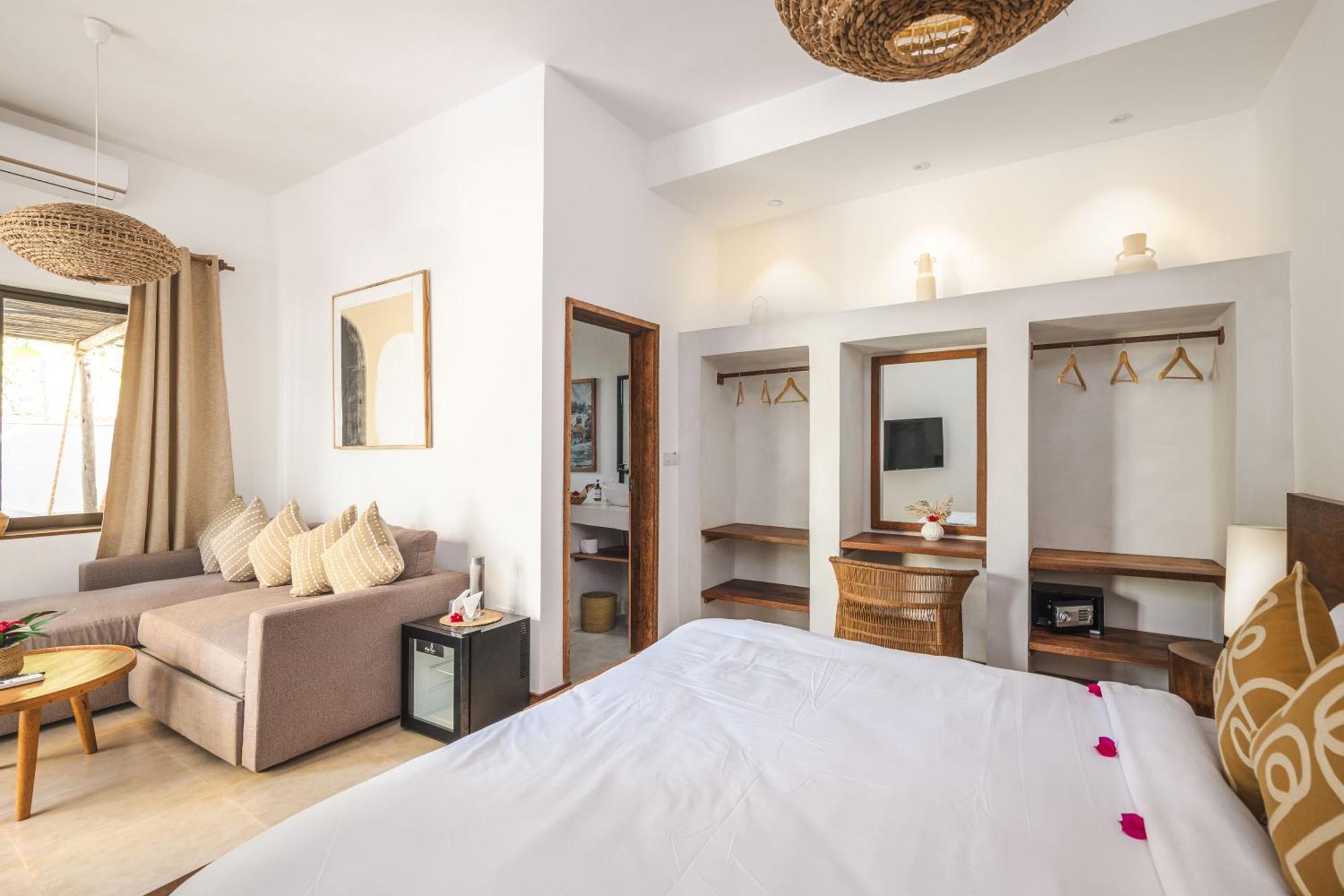 בווג'ו Mala Boutique Hotel מראה חיצוני תמונה