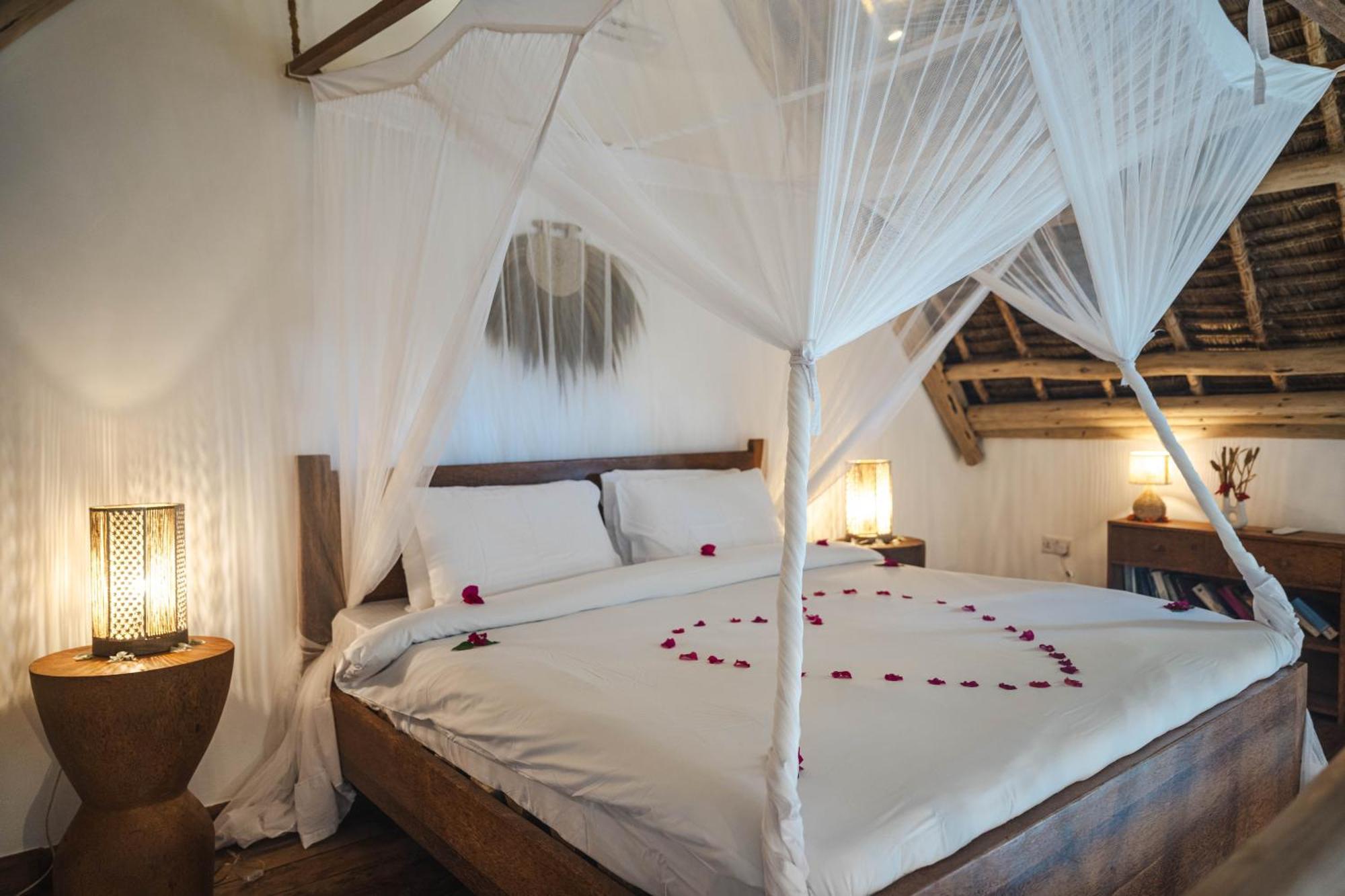 בווג'ו Mala Boutique Hotel מראה חיצוני תמונה
