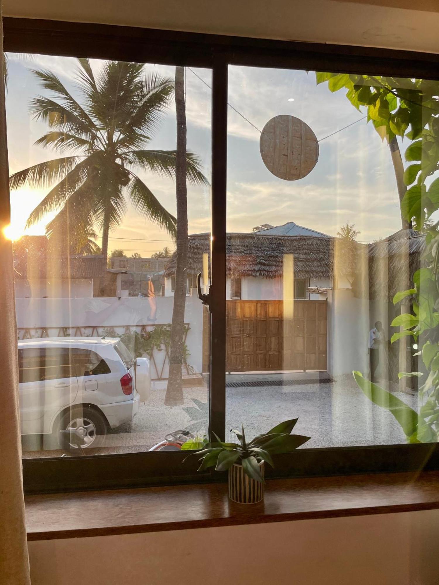 בווג'ו Mala Boutique Hotel מראה חיצוני תמונה